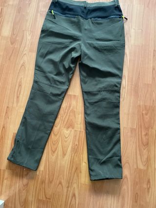 Conjunto militar camiseta y pantalón