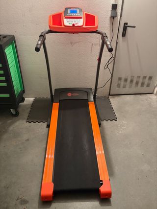 Tapis Roulant/Camminatrice Arancione e Nero