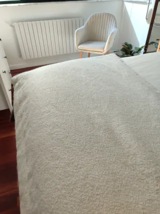 Colcha beige Zara Home