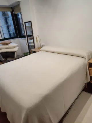 Colcha beige Zara Home