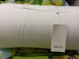 Almohada de Zara Home.