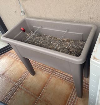 Mesa de cultivo Venecia gris
