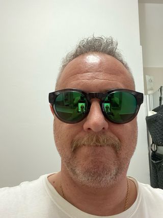 Occhiali Havaianas neri e viola