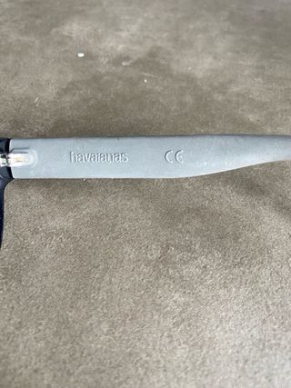 Occhiali Havaianas neri e viola