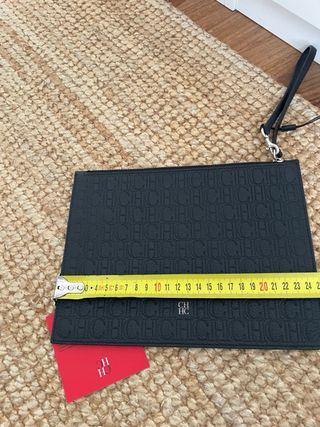 Clutch CH Carolina Herrera Negro