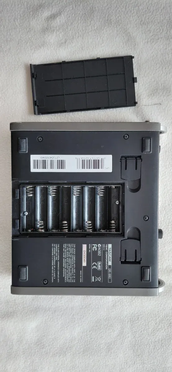 Grabadora Tascam DR-680 Multicanal 8 Pistas