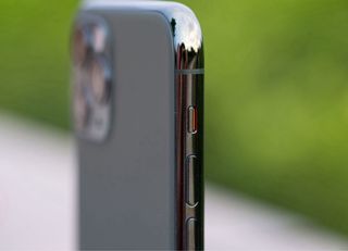 iPhone 11 Pro 256GB / Gris Espacial