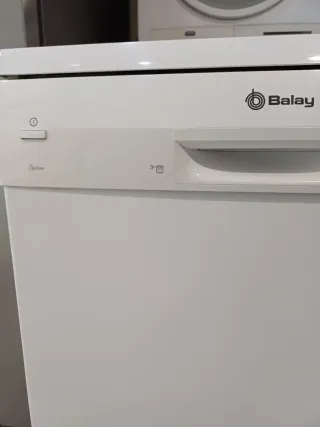 LAVAVAJILLAS BALAY A++ 3 BANDEJAS BUEN ESTADO