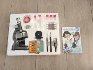 Microscopio infantil con 30 experimentos