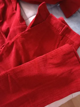 Traje Pana Rojo Chaqueta y Pantalón Mujer.