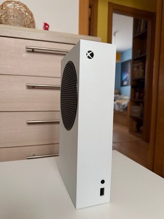 Xbox Series S 512 GB + 2 Mandos