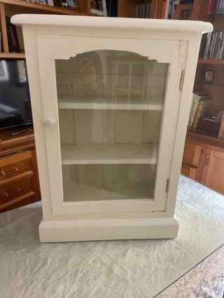 Mueble auxiliar de madera maciza