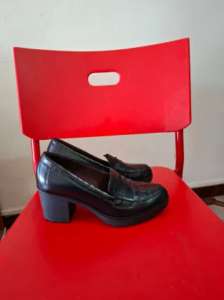 Mocasines Pitillos Negros Piel Talla 39