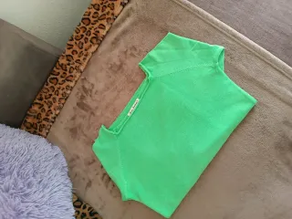 Maglia donna verde scollo largo manica lunga