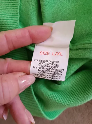 Maglia donna verde scollo largo manica lunga