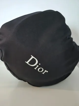 Casco de esquí Dior blanco y negro de piel