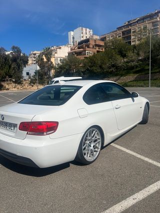 BMW 330D e92