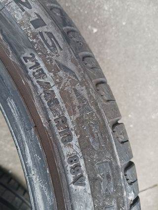 Neumáticos 215/45R18