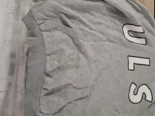 Sudadera hombre gris claro con capucha