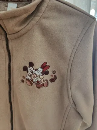 Chaqueta beige con estampado