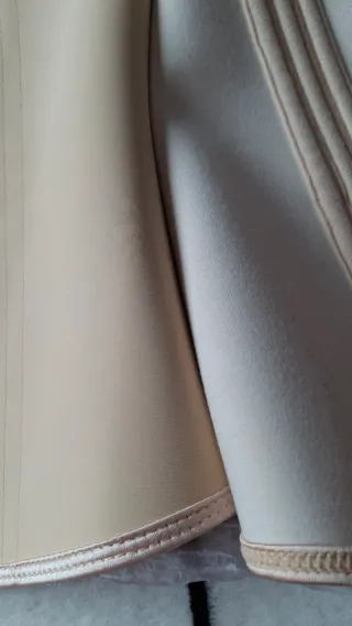 Faja Beige con Cremallera