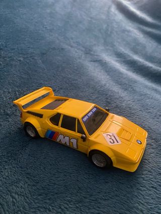 BMW M1 Amarillo Scalextric Exin