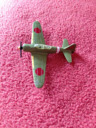 Avión de combate militar de plomo