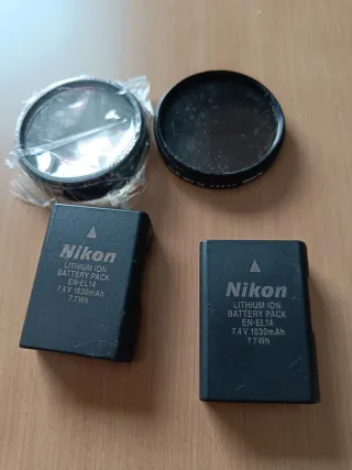 Cámara Nikon D3100 + 2 objetivos + bolsa