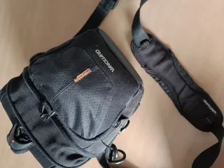 Cámara Nikon D3100 + 2 objetivos + bolsa