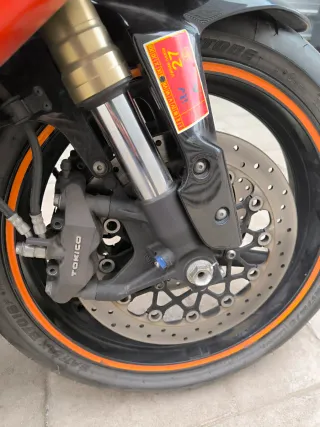 Suzuki GSXR 600 K8 2010 Naranja/Plata