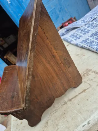 Atril de nogal siglo XVIII
