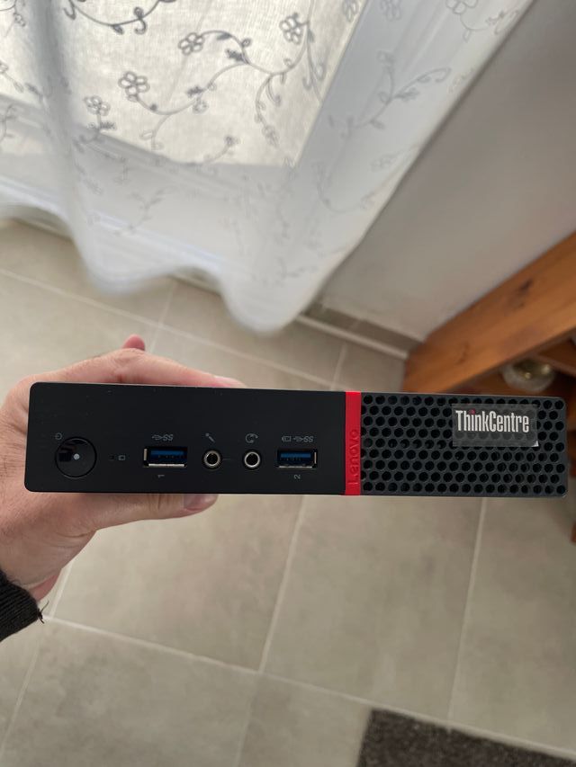 Lenovo ThinkCentre M900 Tiny - Intel i5 16GB RAM