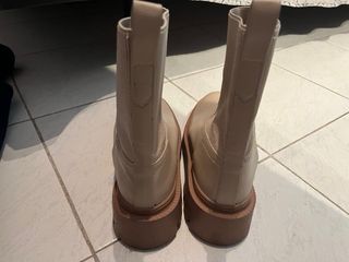 Botas chelsea beige