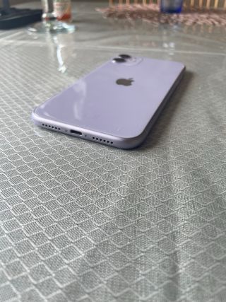 iPhone 11 64 GB viola