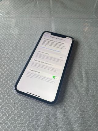 iPhone 11 64 GB viola