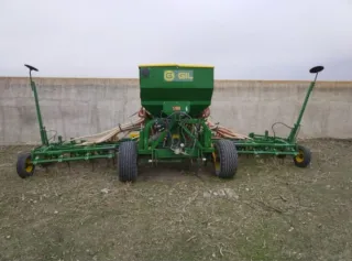 Sembradora GIL 6m