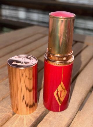 Charlotte Tilbury Barra de Labios Roja