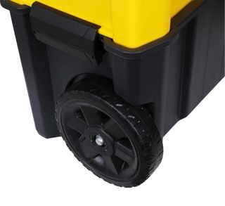 Caja de herramientas Stanley con ruedas