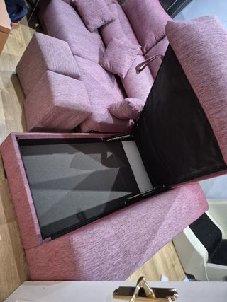 sofá cama esquinero con 2 pufs