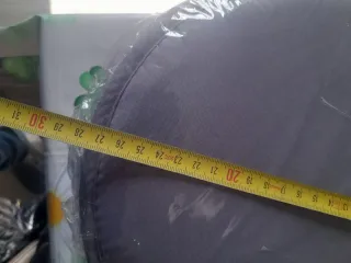 Cuscini rotondi in tessuto grigio