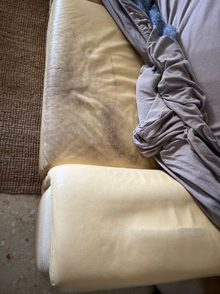 Divano chaise longue in pelle