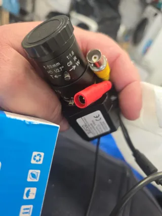 Cámara CCTV Mini Color SUFCO 1200TVL