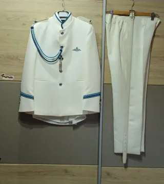 Traje de Comunión Crema Talla 16