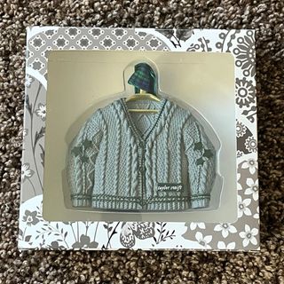 Adorno Cardigan Taylor Swift