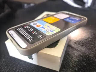 iPhone 15 Pro Titanio Naturale