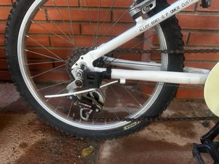 Bicicleta QÜER 200 20”