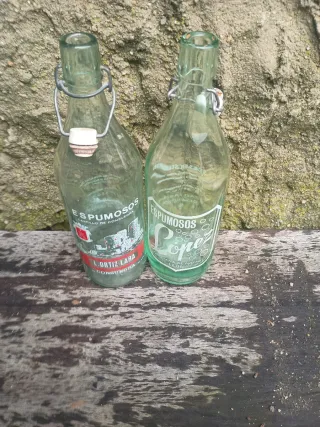 Lote 2 Botellas Antiguas Vidrio