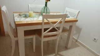Mesa de madera rústica