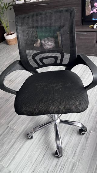Silla de oficina negra