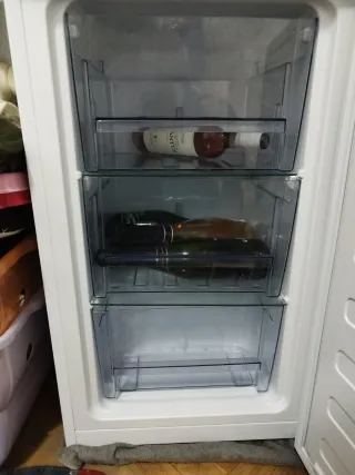 Mini congelador Beko - 2 meses de uso